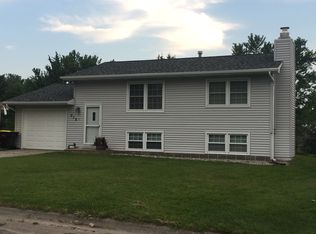 312 Trailridge Rd, Norfolk, NE 68701