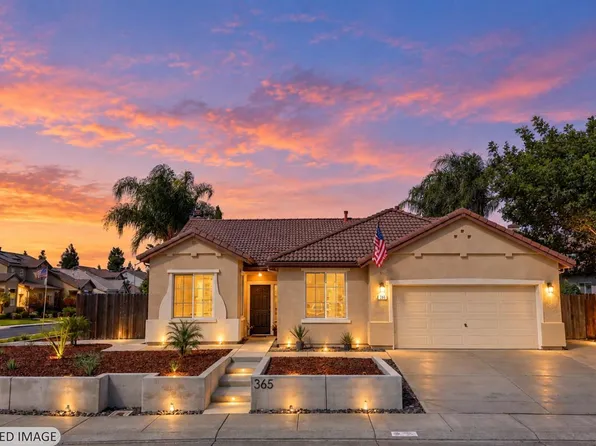 365 Rennert Way, Dixon, CA 95620