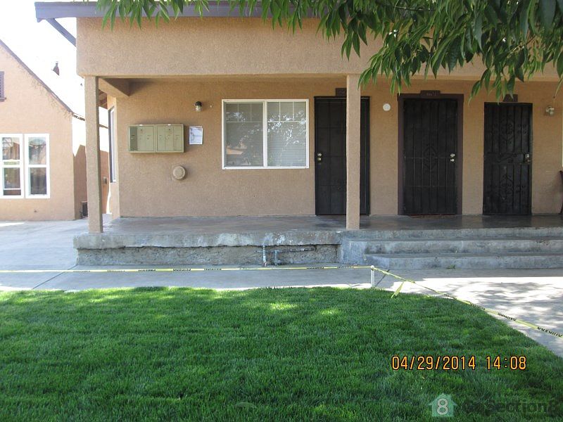 2nd image of 854 W 55th St