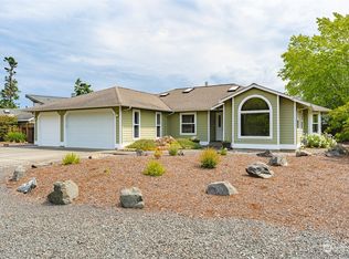 8112 Comox Loop, Blaine, WA 98230