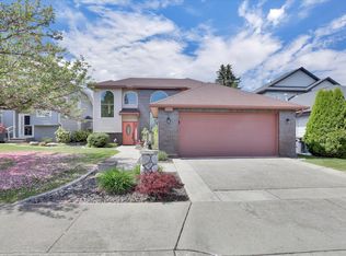 701 N Willow Crest Ln, Spokane Valley, WA 99216