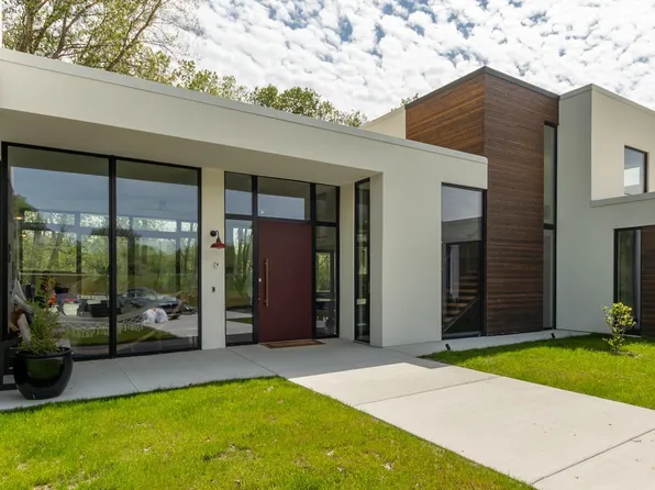 5980 Cherry Hill Rd, Ann Arbor, MI 48105