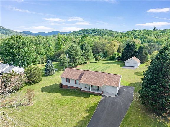 3rd image of 4110 Flatwoods Rd