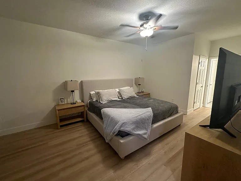 2010 E Palm Ave #14204 — Photo 6