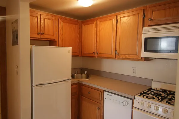 Rented by Guidance Realty Corp. | media 6