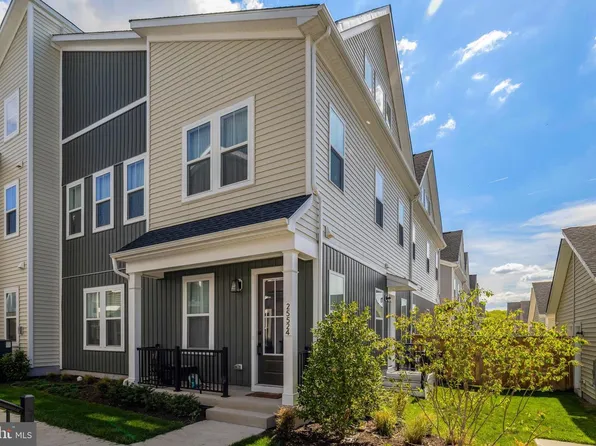 25524 Red Cherry Dr, Aldie, VA 20105
