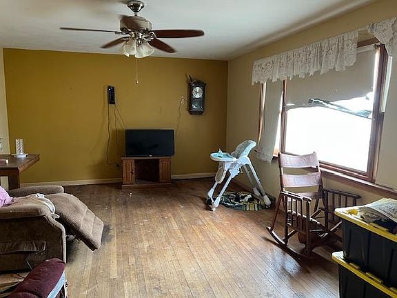 2nd image of 2585 S Van Brocklyn Rd