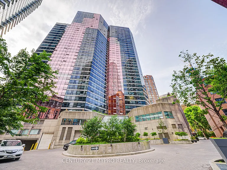 1001 Bay St #1506 — Photo 25