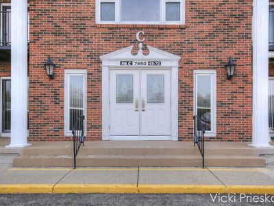 7450 Boulder Bluff Dr APT 70, Jenison, MI, 49428