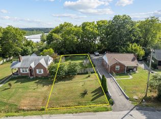 1824 Joy Cir, Nashville, TN 37207