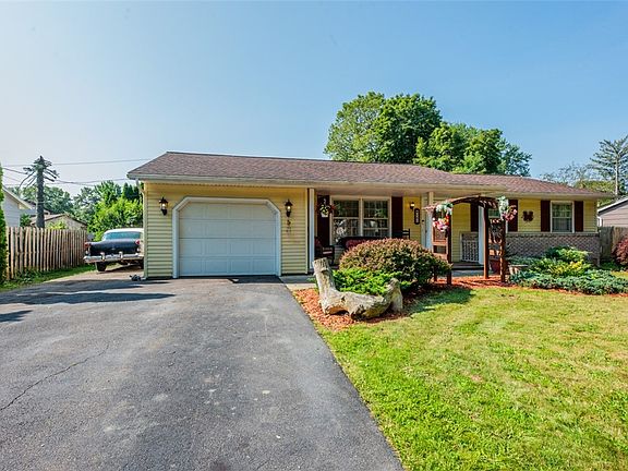 3rd image of 161 Marble Dr