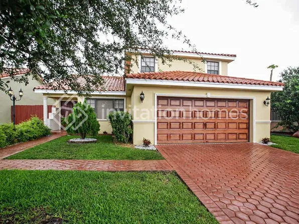15155 NW 88th Ct, Miami Lakes, FL 33018