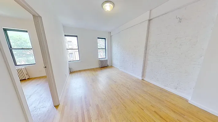 Rented by Bond New York | media 6