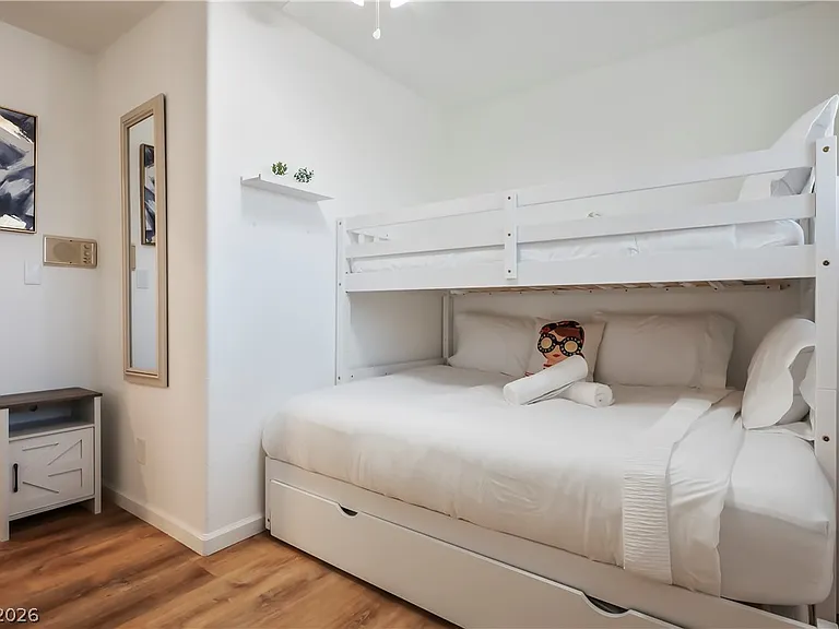 7435 Rogers St — Photo 30