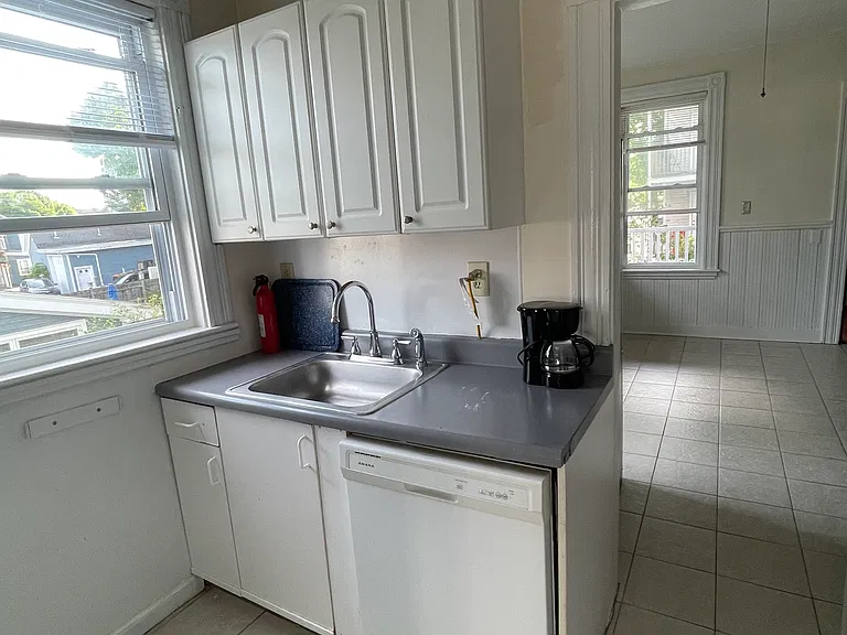 37 Beckford St — Photo 15