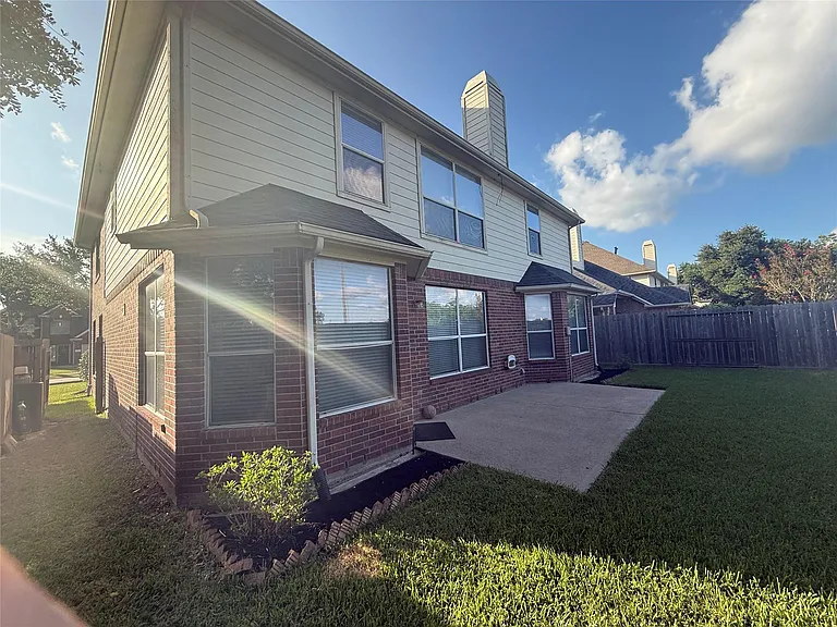 1627 Penmark Ln — Photo 2