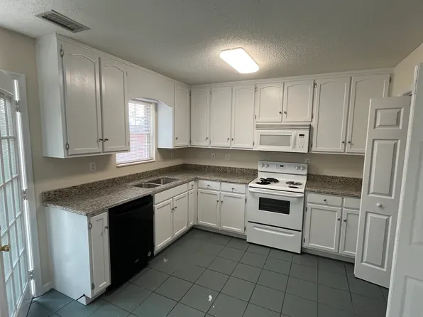 3842 Red Cardinal Dr NE, Cleveland, TN 37312