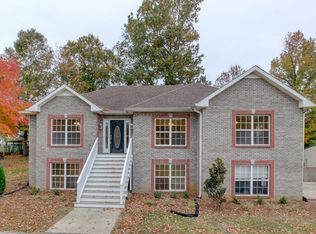 636 Bryan Rd, Clarksville, TN 37043