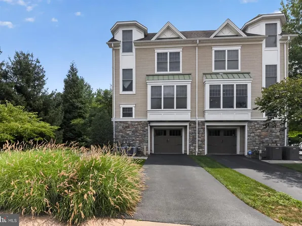211 Holland Ave, Ardmore, PA 19003