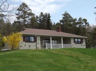 1480 Hawleyton Rd, Binghamton, NY 13903