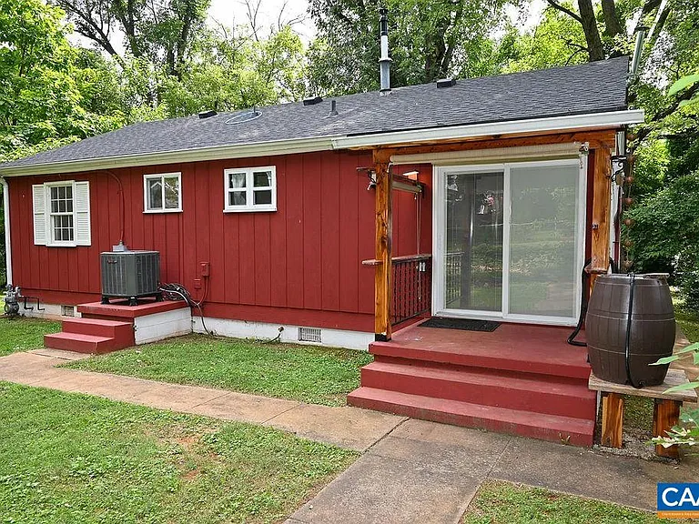 315 Caroline Ave — Photo 47