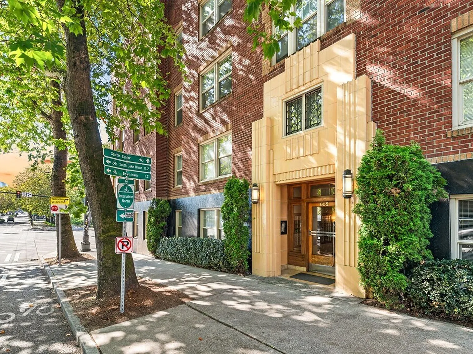 5th & Mercer Apartments — Photo 1