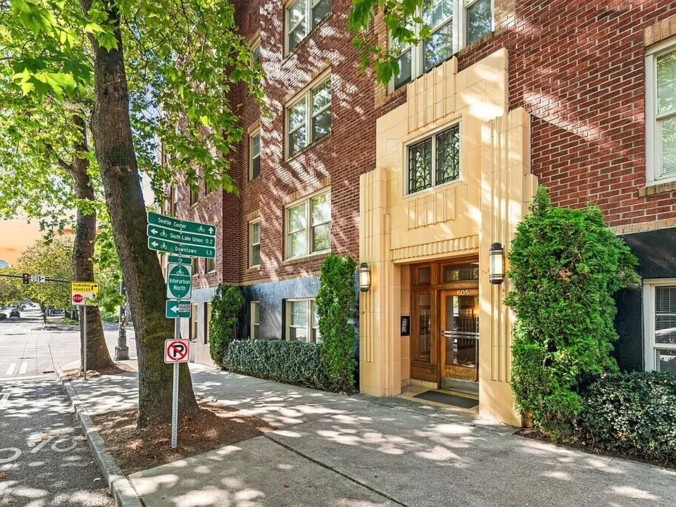 5th & Mercer Apartments