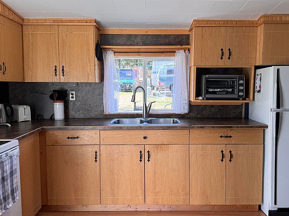 3rd image of 11121 Township Road 595 #310