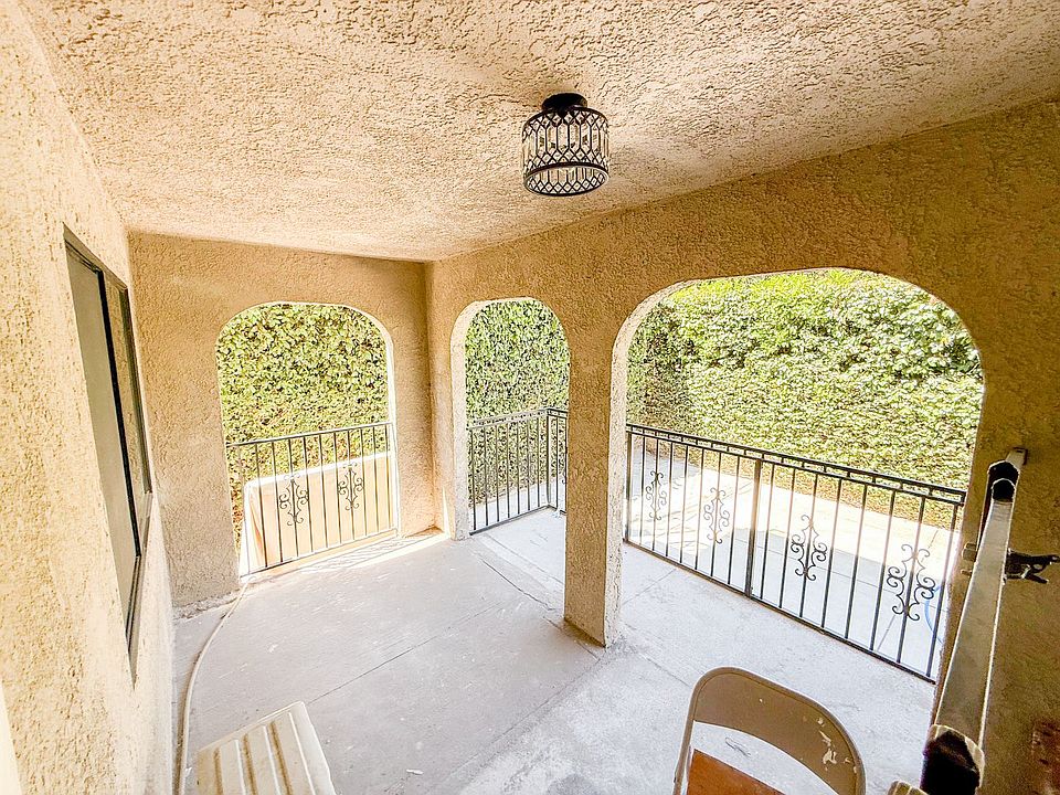 2nd image of 827 Glendale Blvd #6