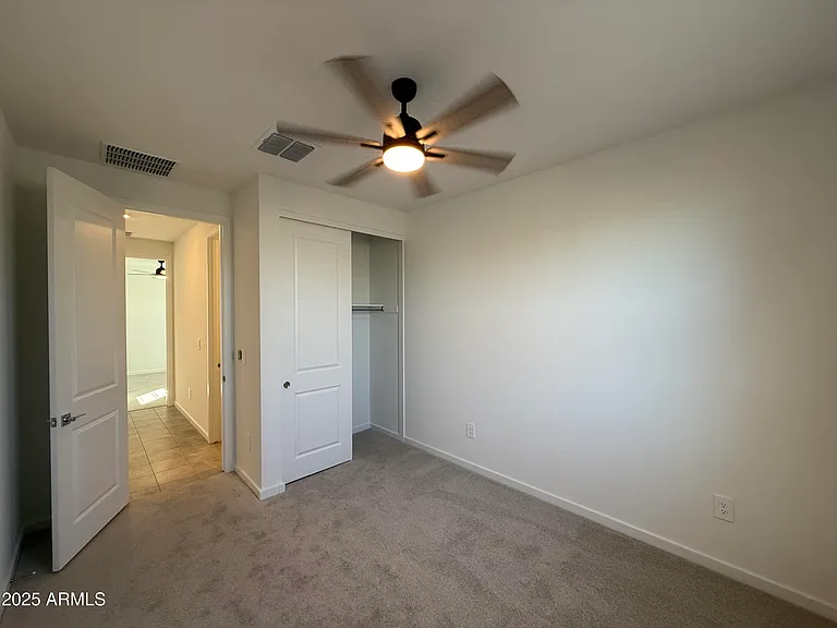 4235 W Yolanda Ln — Photo 9