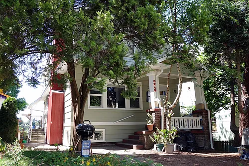 12th Ave NE Photo 1