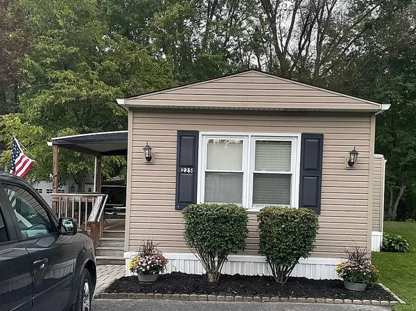 225 Woodside St, Bedford, PA 15522