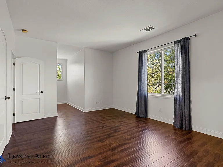 26802 Pine Cliff Pl — Photo 36