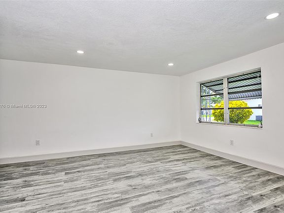 4th image of 2333 NW 82nd Way