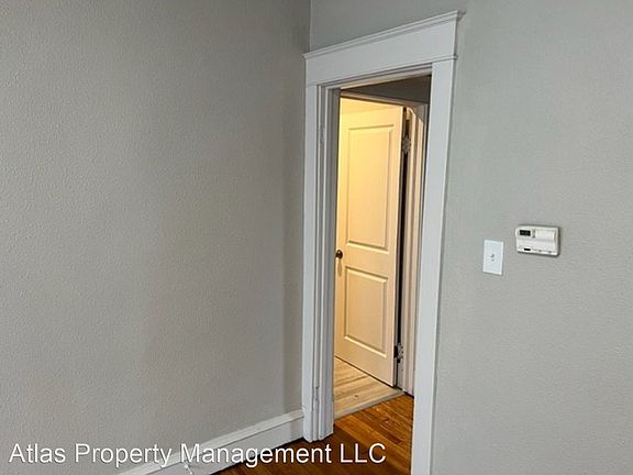 4th image of 5412 Saint John Ave