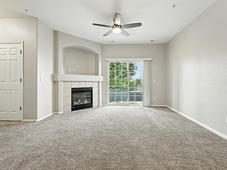 5255 Memphis St #312 — Photo 21