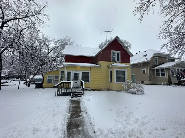 1221 Elliott Ave N, Glencoe, MN 55336