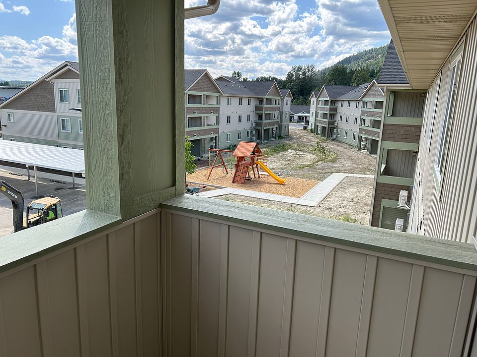 Building Photo 3