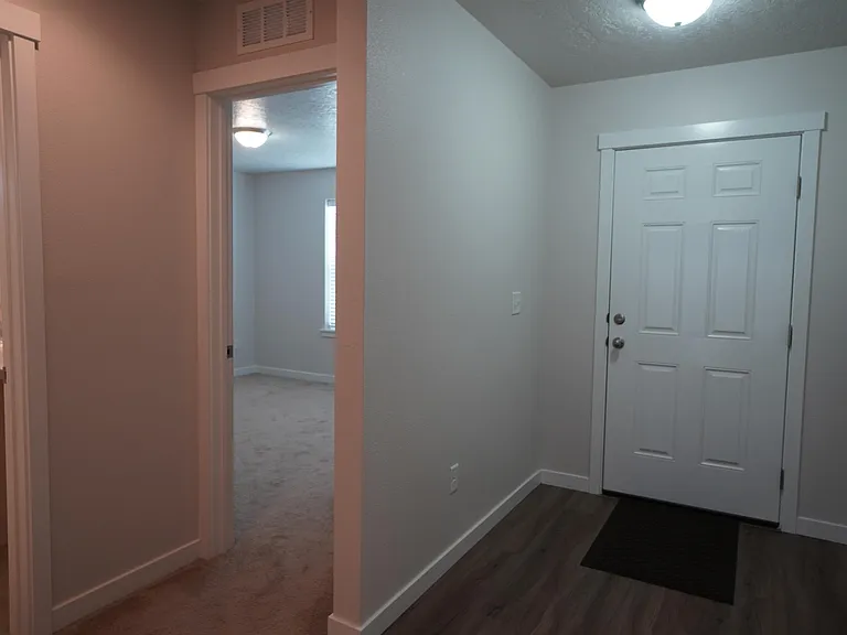 1701 W Crystal Falls Ave — Photo 3