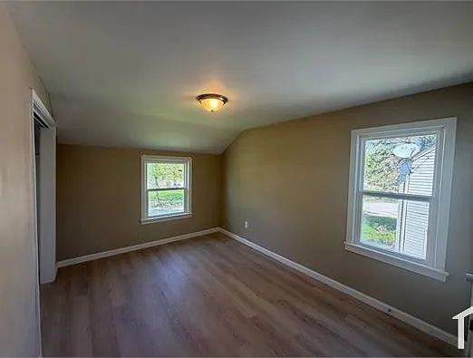 3 bed, 1056 sqft, $2,300 — Photo 4
