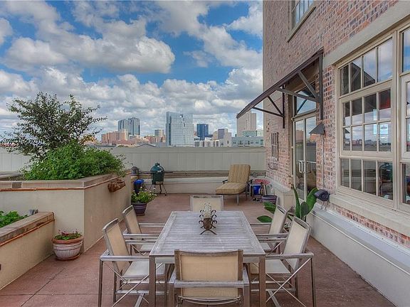 2nd image of 2600 W 7th St APT 2406