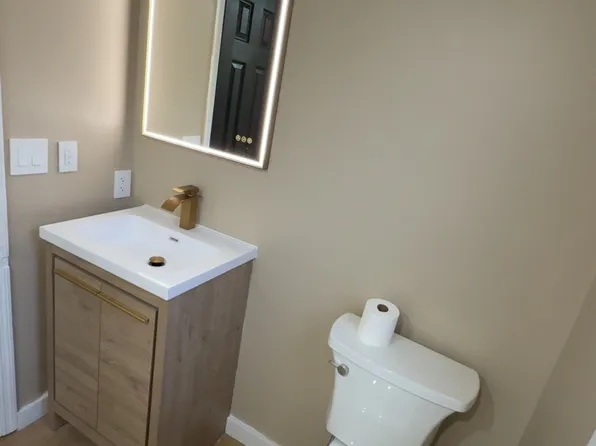 77 Lawrence St #75, Kingston, PA 18704