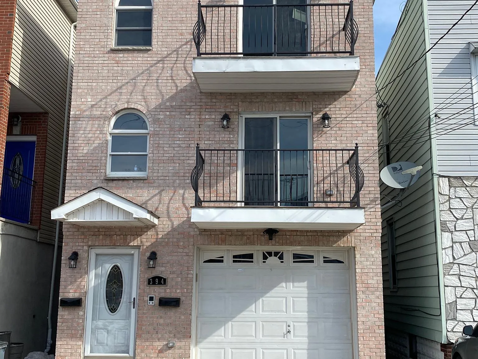 394 Virginia Ave — Photo 1