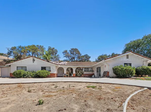 3950 Hellers Bnd, Fallbrook, CA 92028