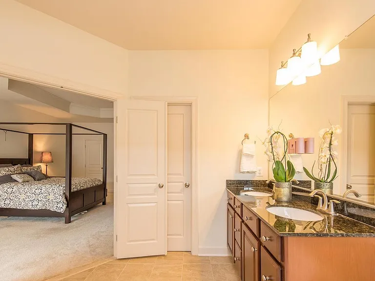 10515 Old Ellicott Cir — Photo 23