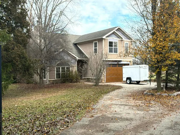 W798 Florence Rd, Genoa City, WI 53128