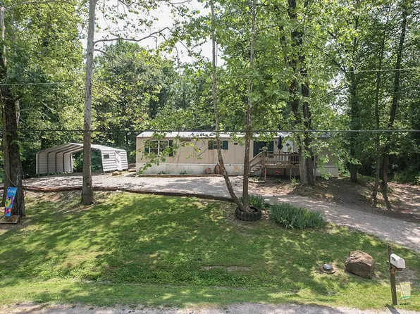 955 Mount Gilead Rd, Boonville, IN 47601