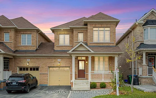 9 Chesterwood Cres Photo 1