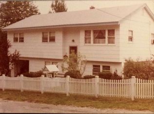 19 Oakcrest Cir, Methuen, MA 01844