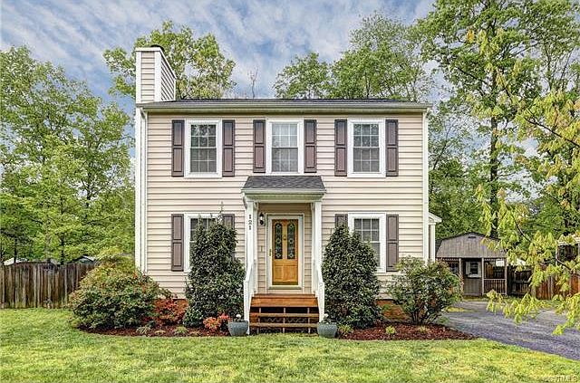 1st image of 121 Courtside Dr